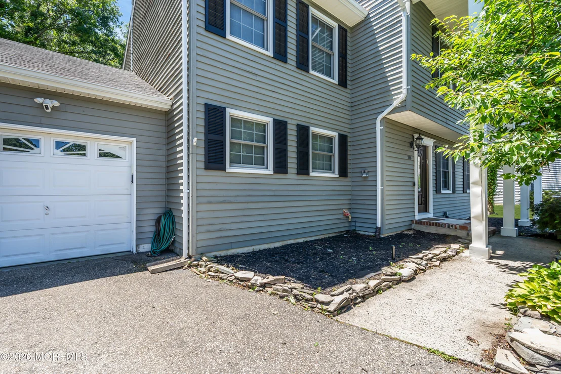 Photo of 216 Doe Road
