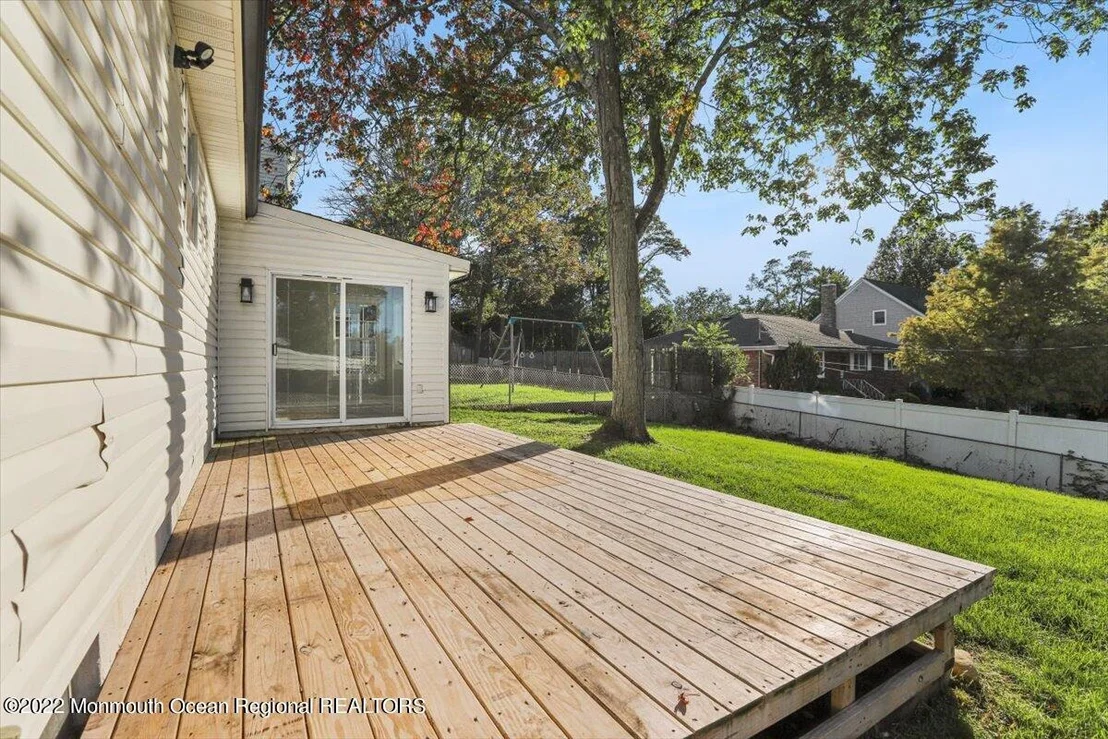 Photo of 104 Longfellow Drive