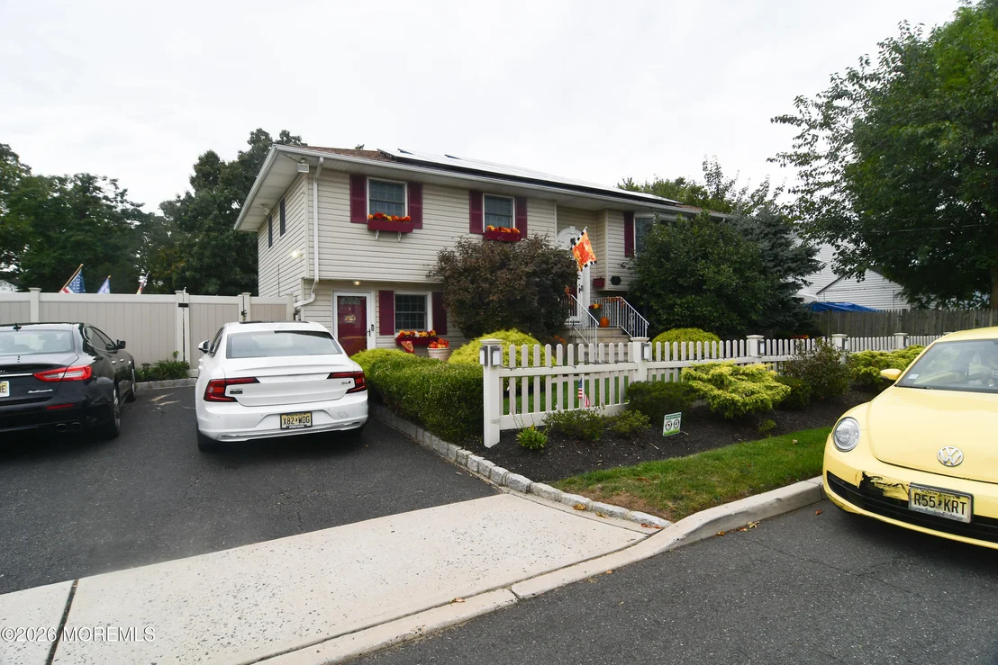 Photo of 902 10th Street