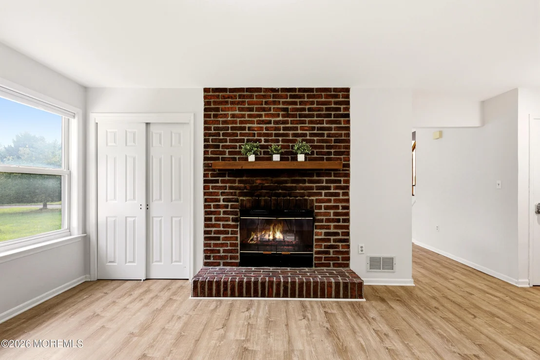 Photo of 297 Bartley Road