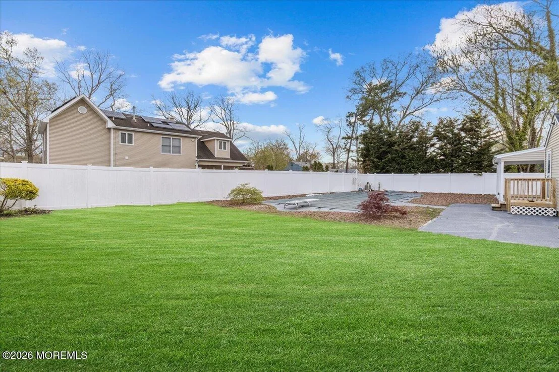 Photo of 353 Constitution Drive