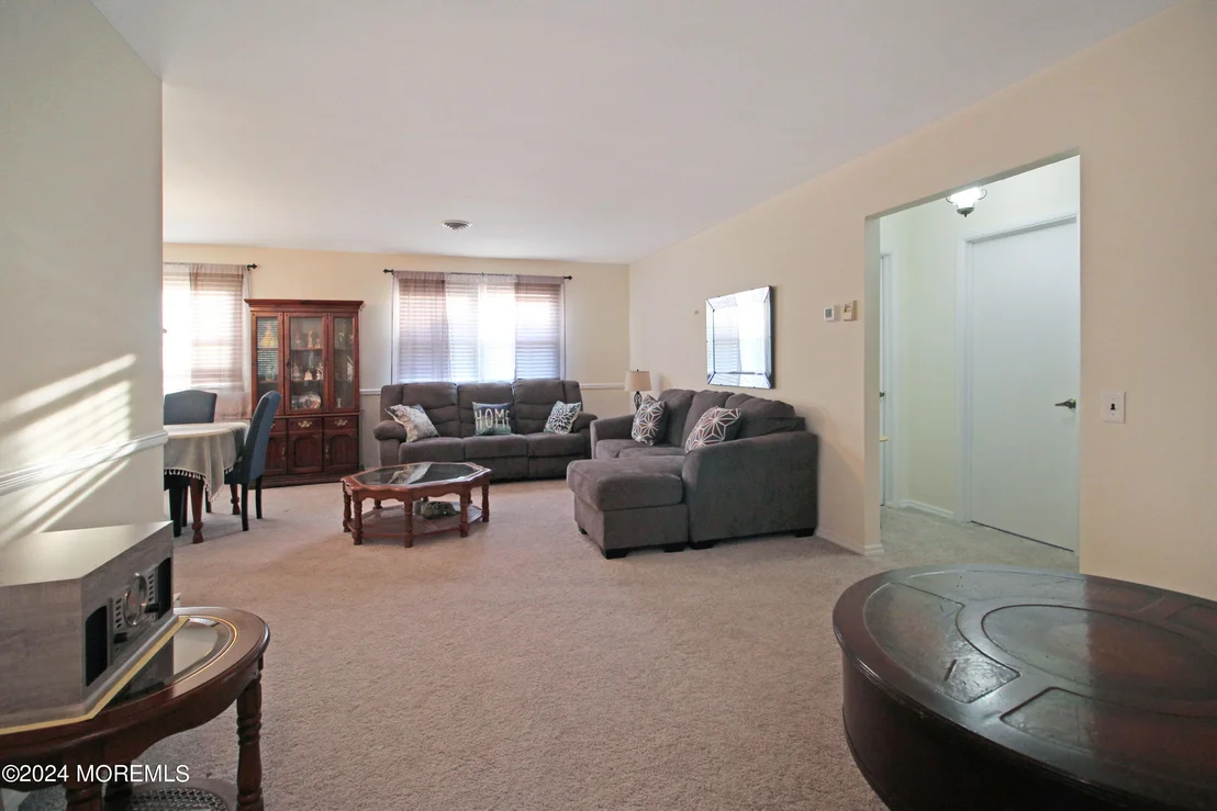 Photo of 52 Chelsea Drive