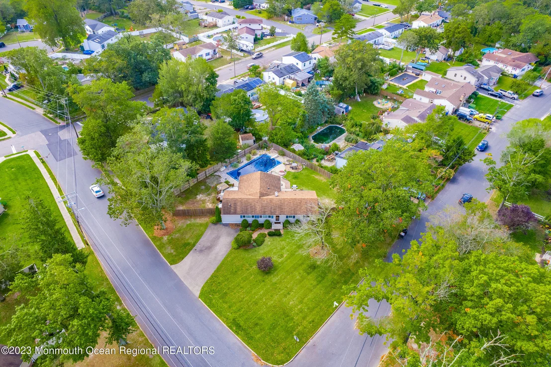Photo of 1147 Overlook Drive