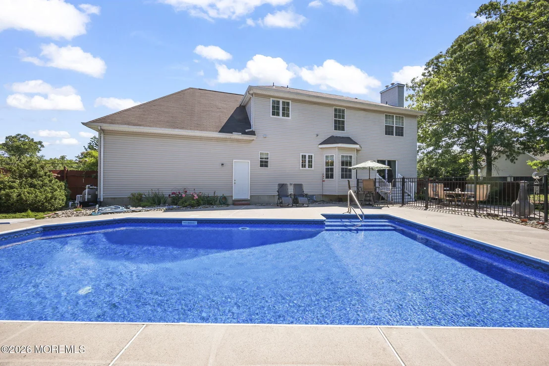 Photo of 118 Don Connor Boulevard