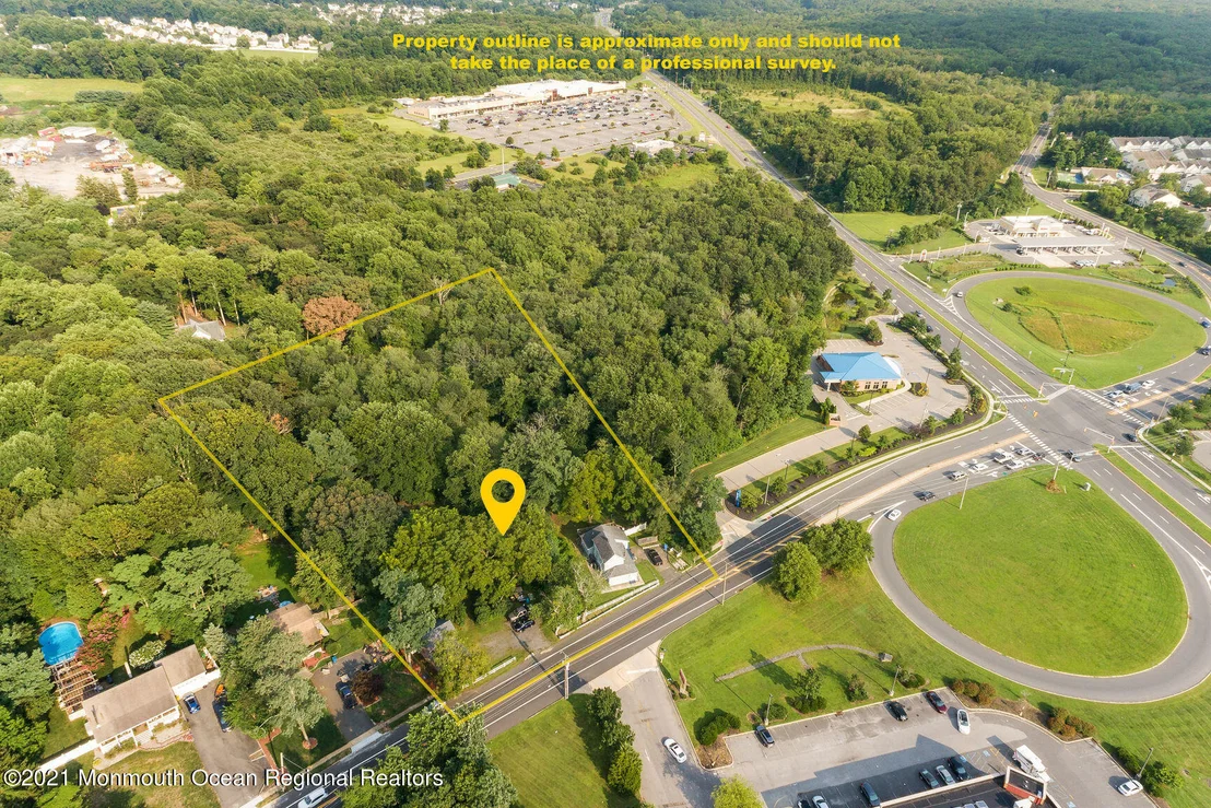 Photo of 425 Harmony Road