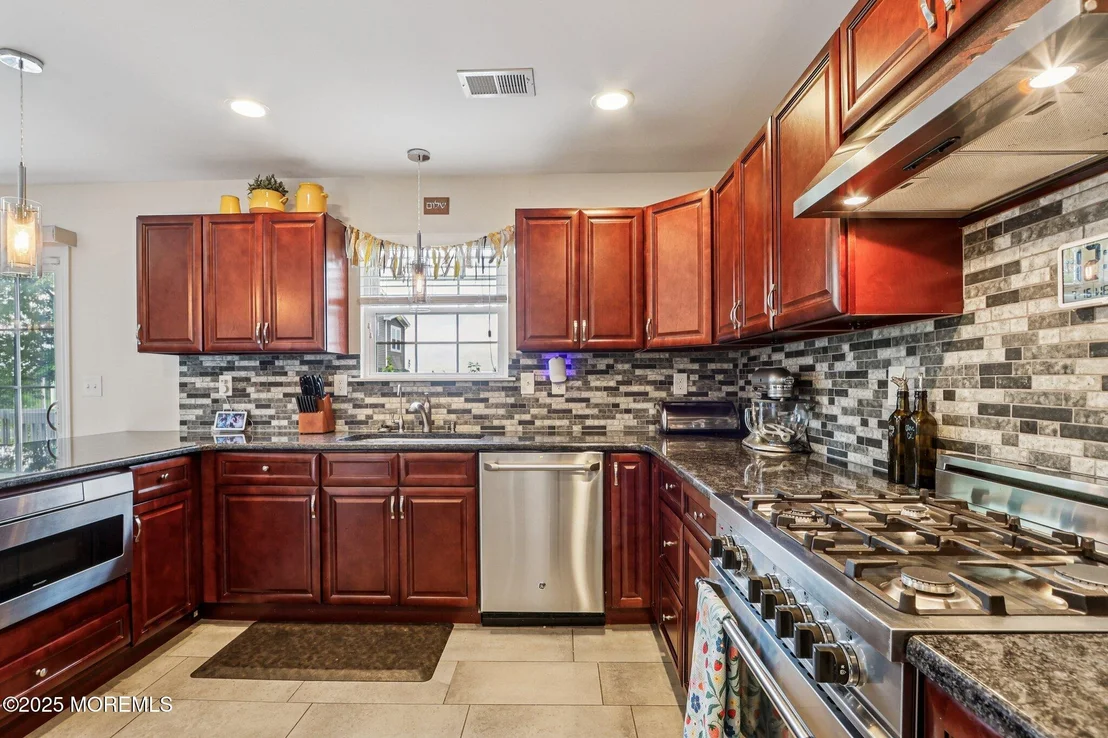 Photo of 725 Prospect Avenue