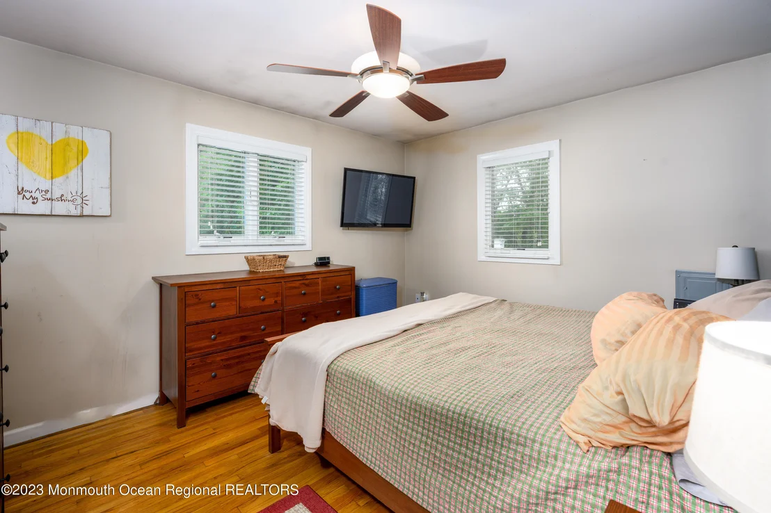 Photo of 425 Harris Avenue