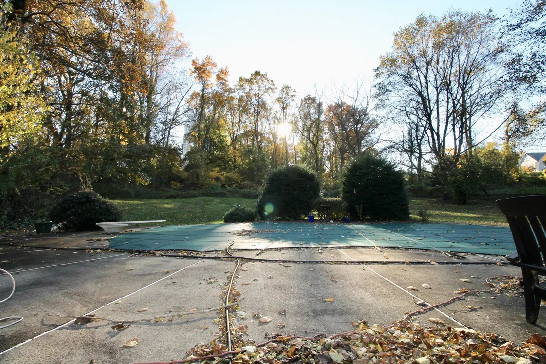 Photo of 33 Deepdale Drive