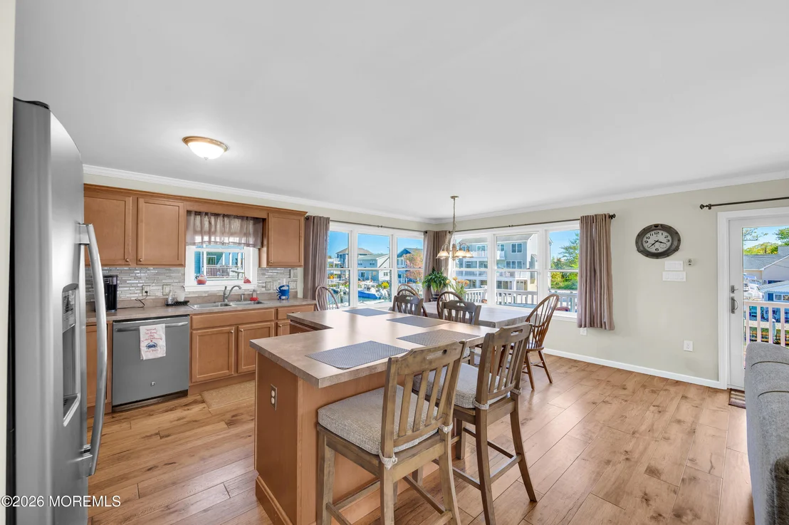Photo of 90 Oregon Avenue