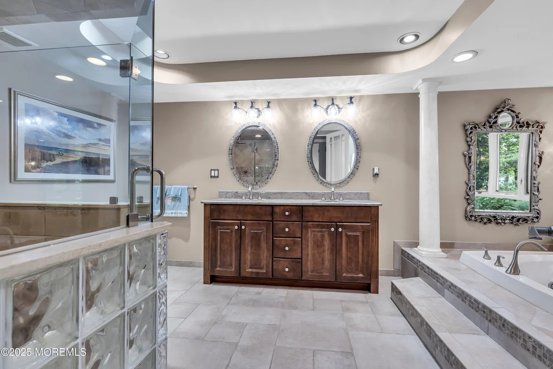 Photo of 635 Winding River Road