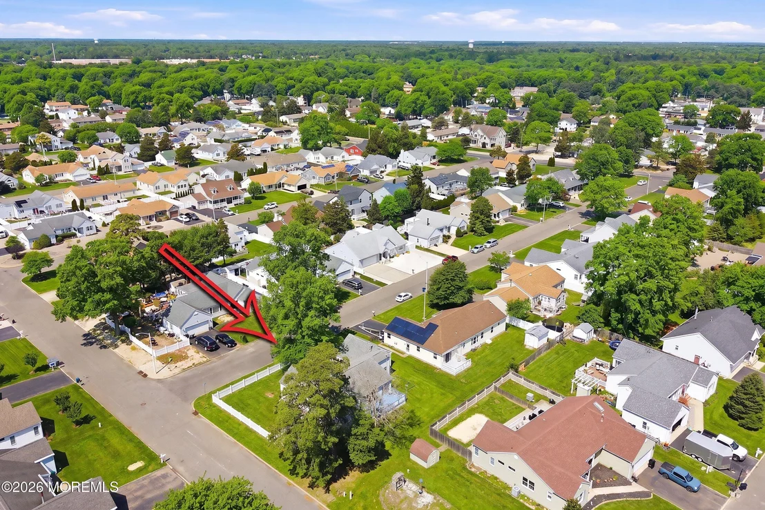Photo of 101 Foxwood Lane