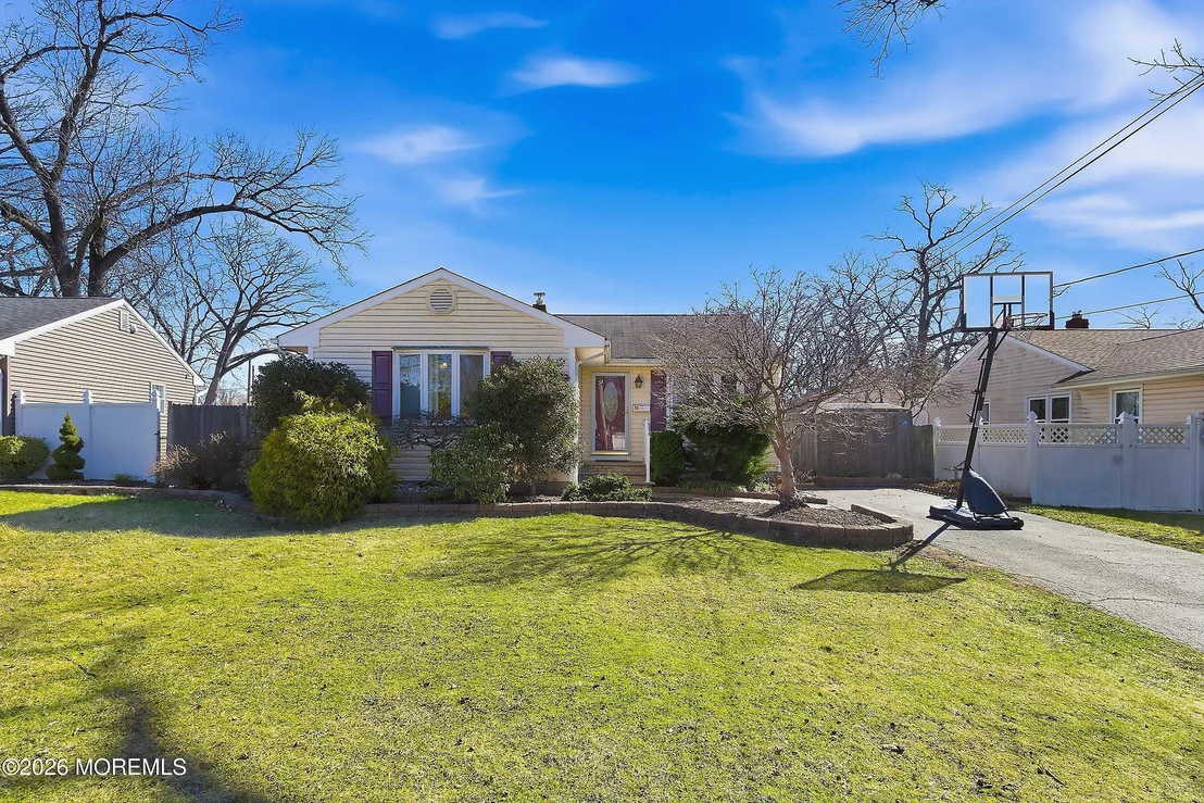 Photo of 52 Sunset Avenue