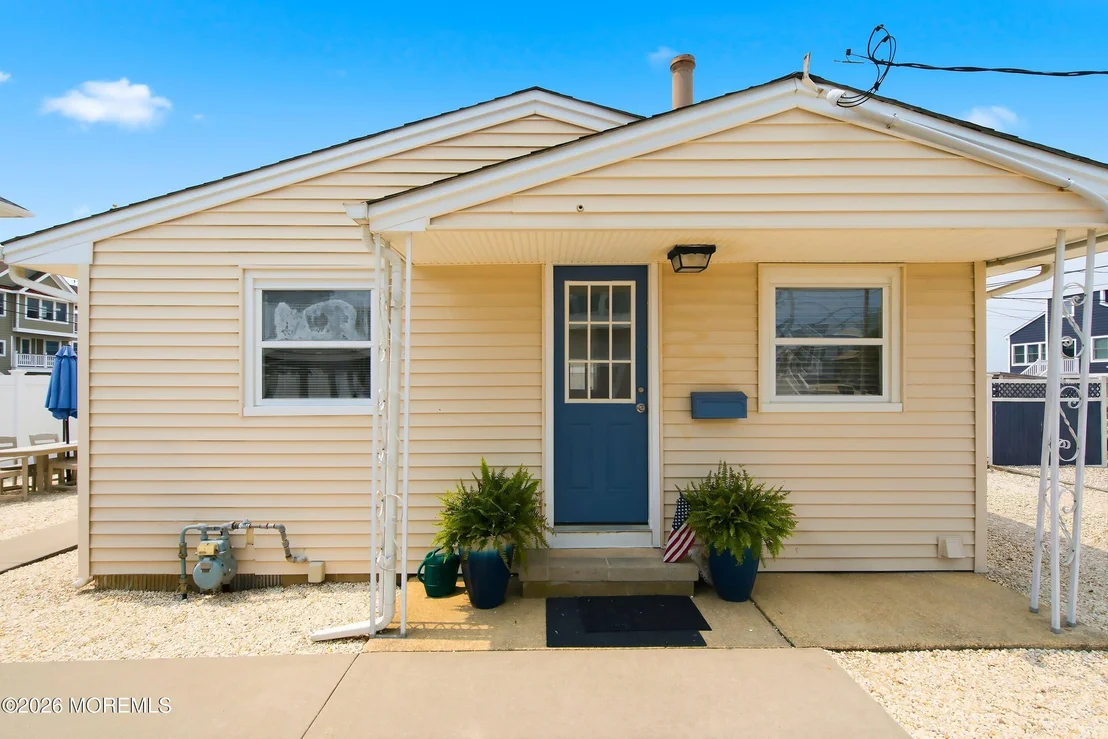 Photo of 265 Ocean Bay Boulevard