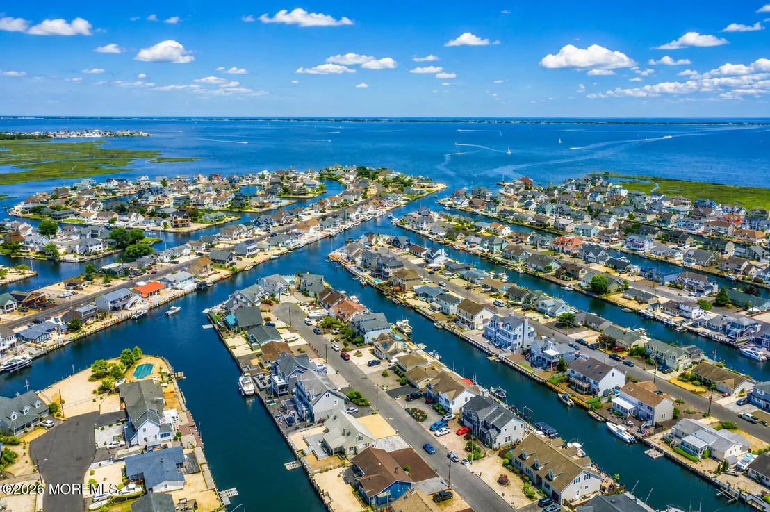 Photo of 835 Anchor Drive