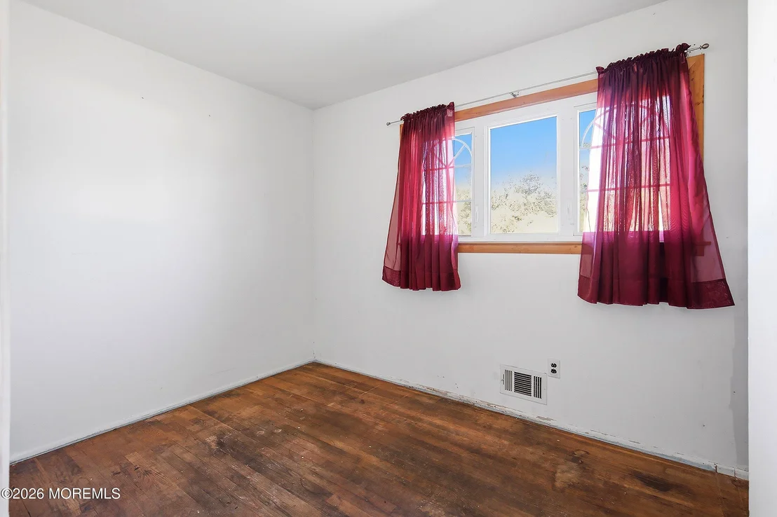 Photo of 84 Lakeland Drive