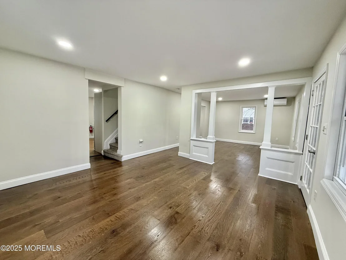 Photo of 30 Maple Avenue