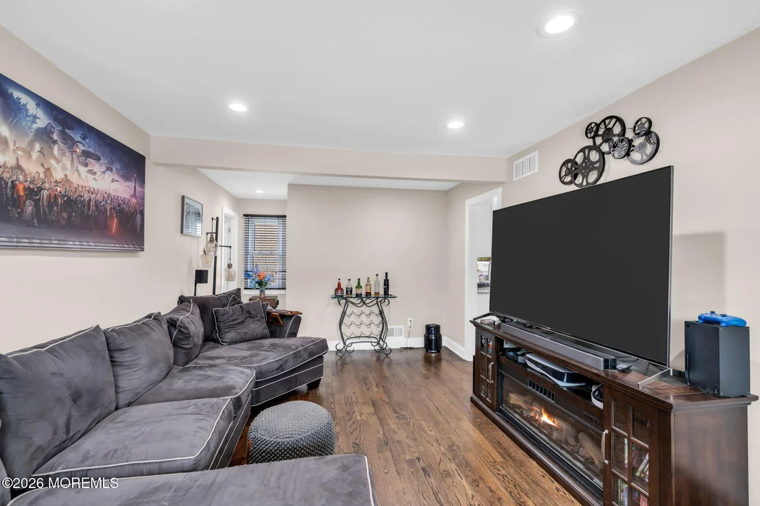 Photo of 390 Mamie Drive
