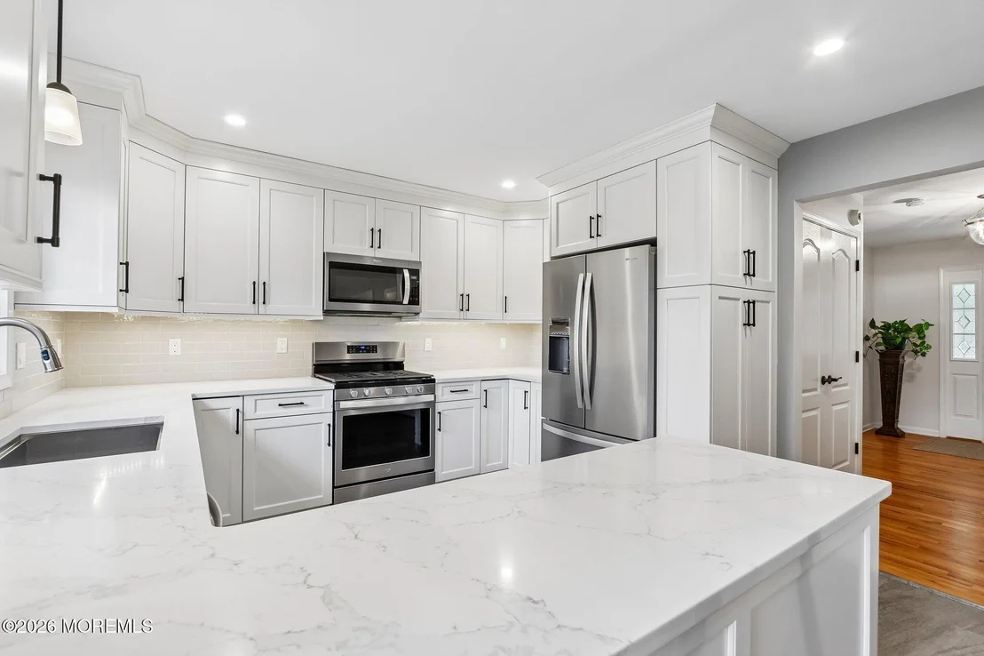 Photo of 920 Allaire Road