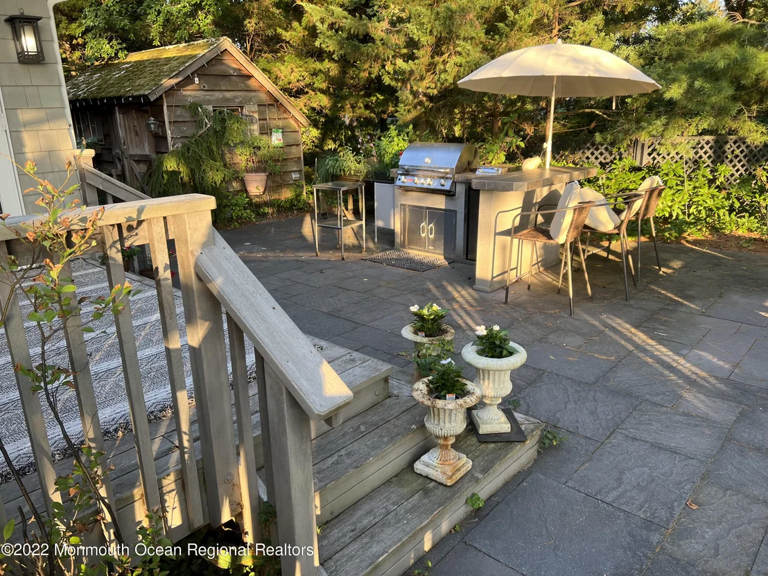 Photo of 2409 Riverside Terrace