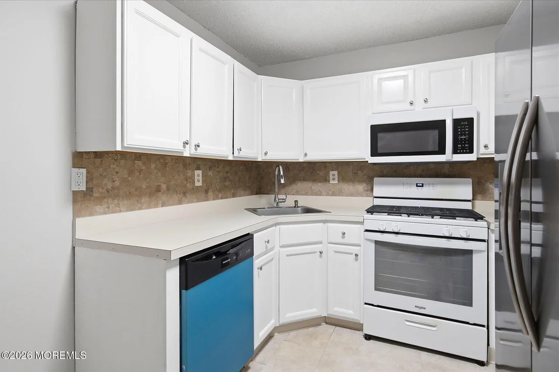 Photo of 7 Riva Boulevard