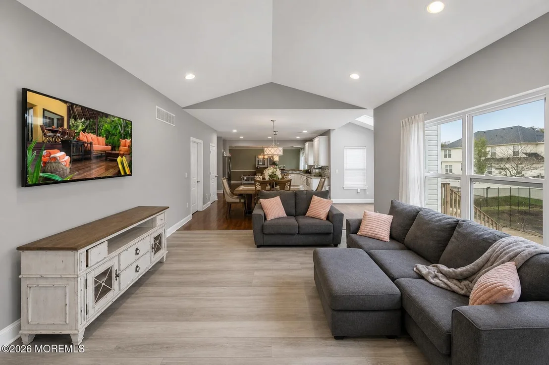 Photo of 1 Prairie Lane