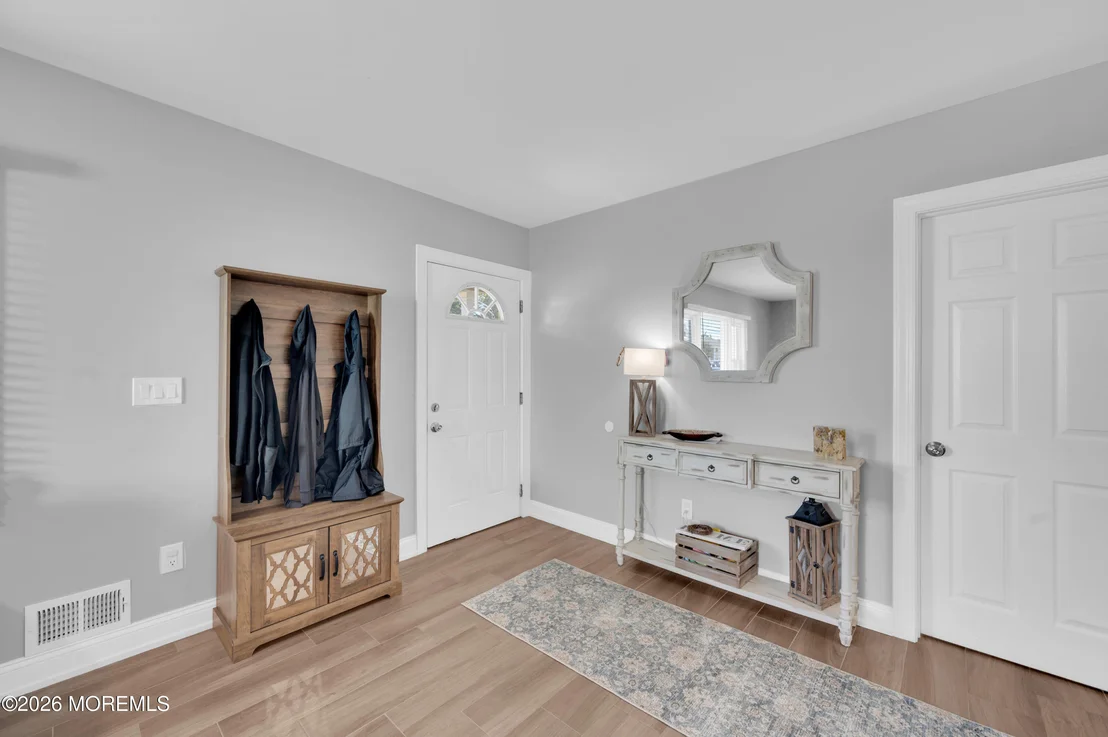 Photo of 741 Manor Drive