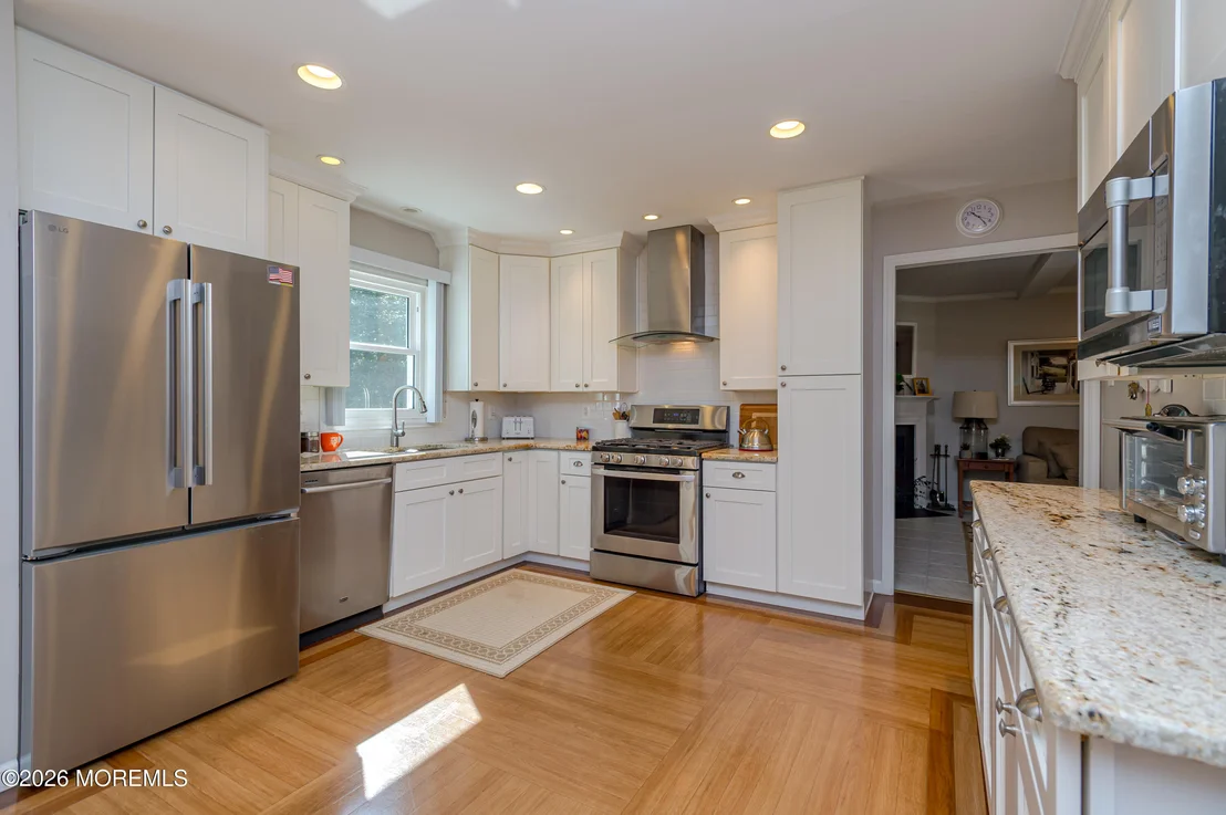 Photo of 445 Silverton Road