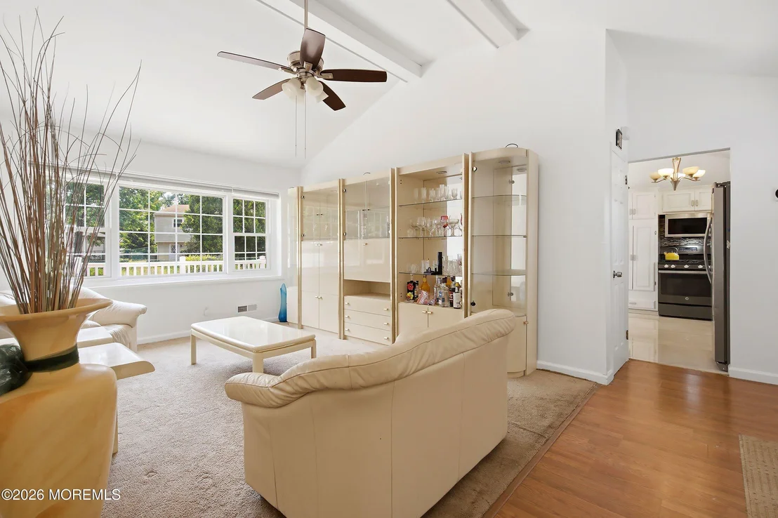 Photo of 17 Knoll Terrace