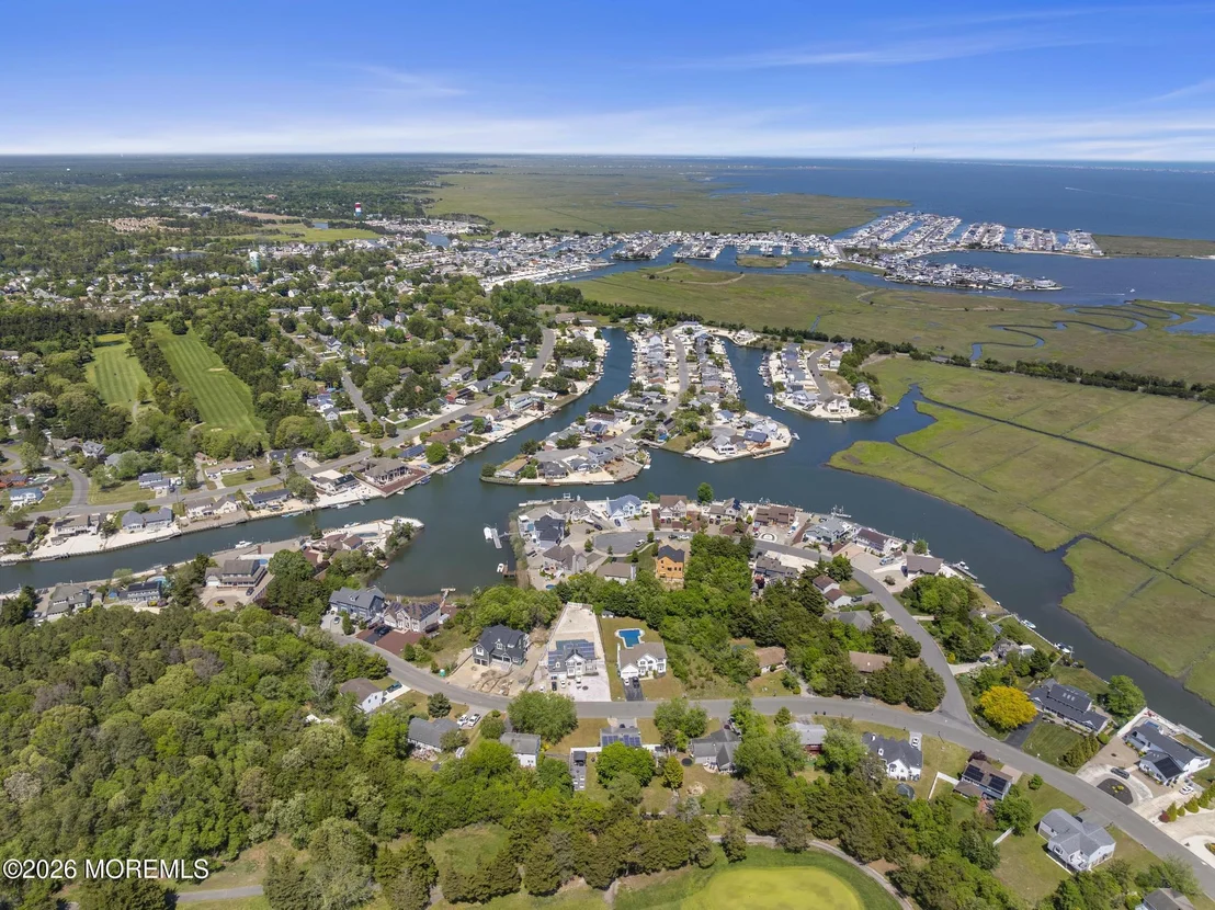 Photo of 40 Overlook Drive