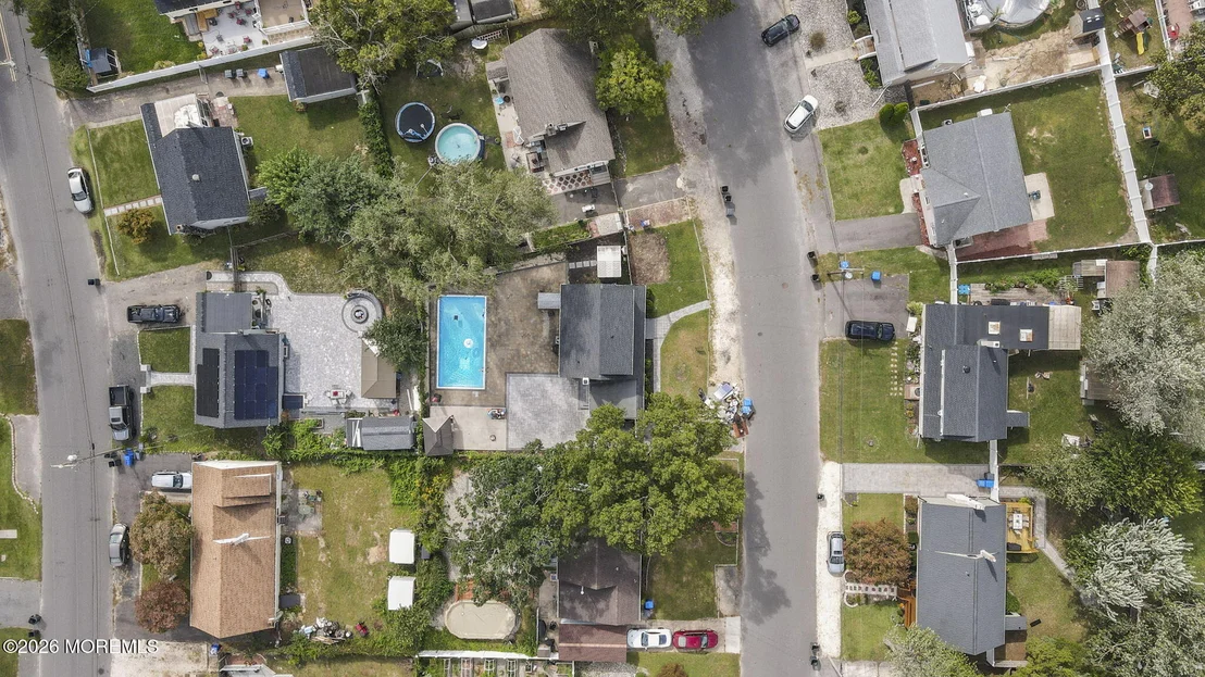 Photo of 105 Roosevelt Drive