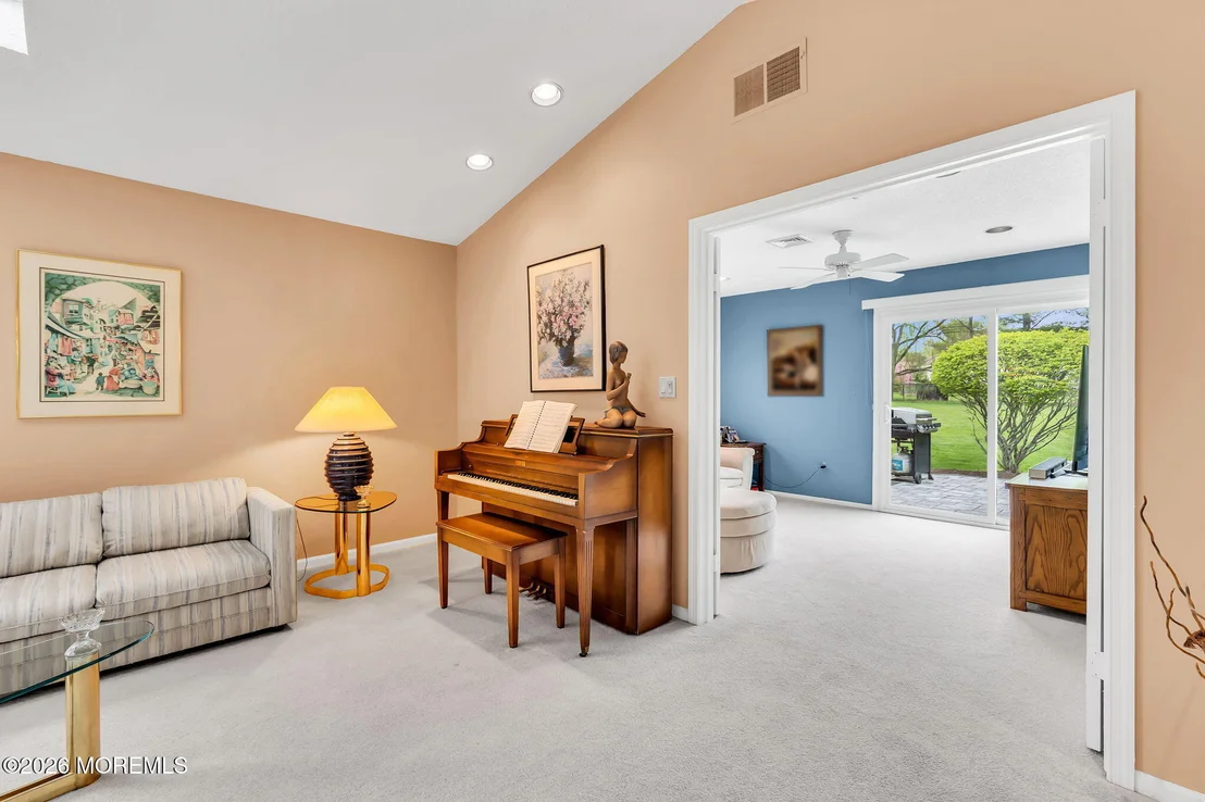 Photo of 34 Peasley Drive