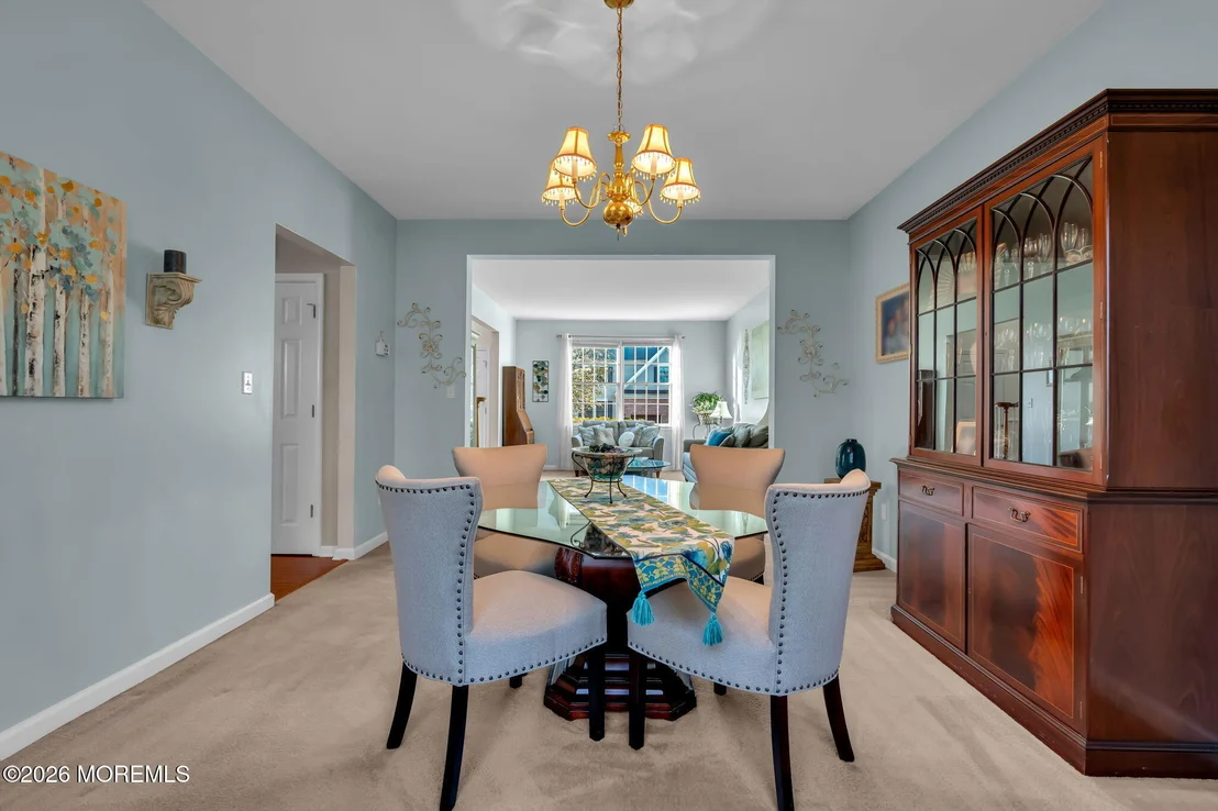 Photo of 105 Mesa Verde Lane