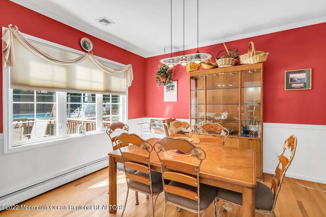 Photo of 933 Birch Drive