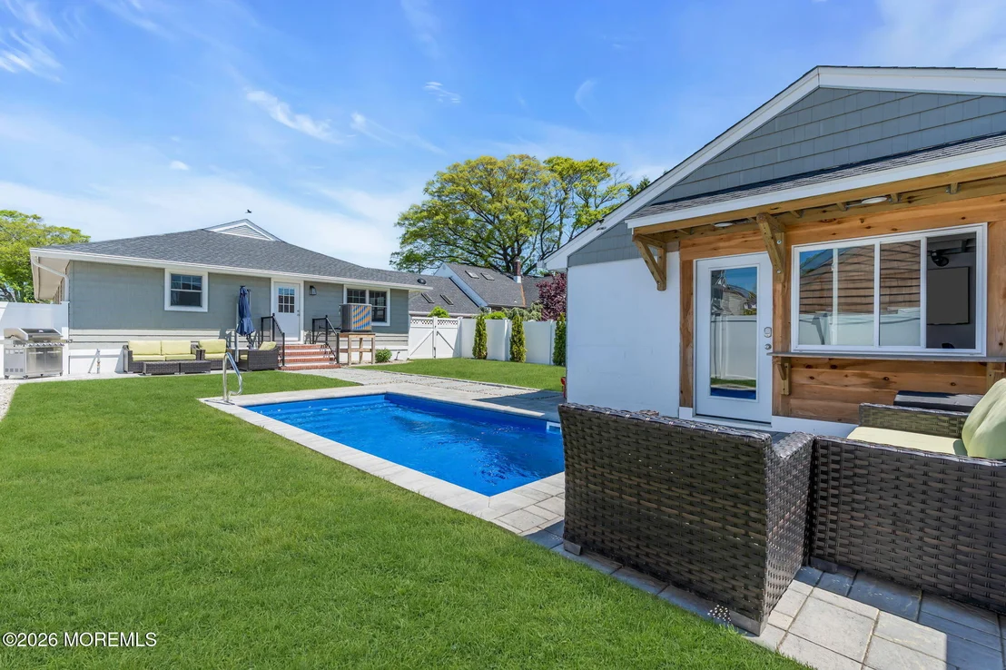 Photo of 304 Parkway