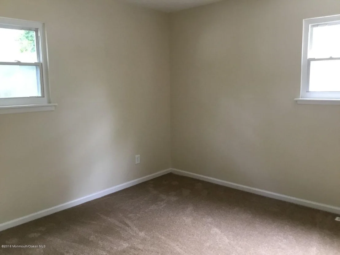 Photo of 438 Applegate Avenue