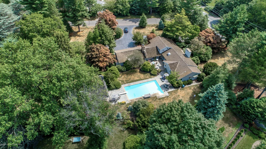 Photo of 548 Ridge Road Road