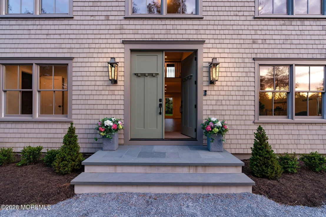 Photo of 181 Rumson Road