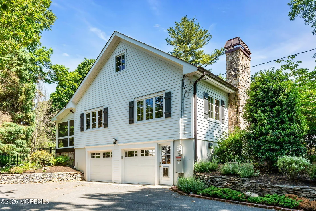 Photo of 15 Circle Drive