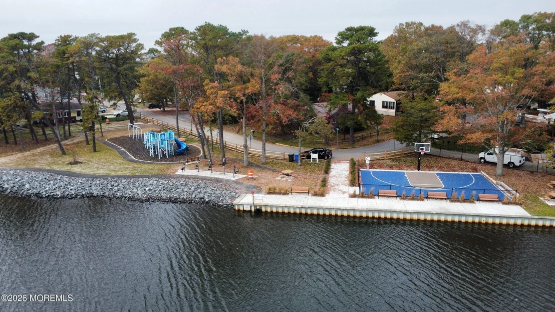 Photo of 710 Western Lane