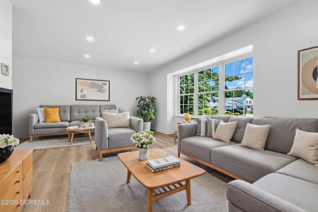 Photo of 14 Timberline Drive