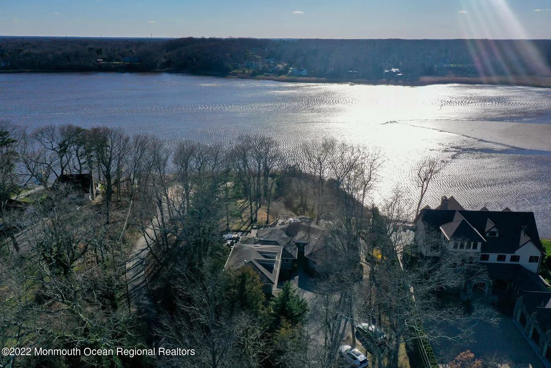 Photo of 2409 Riverside Terrace