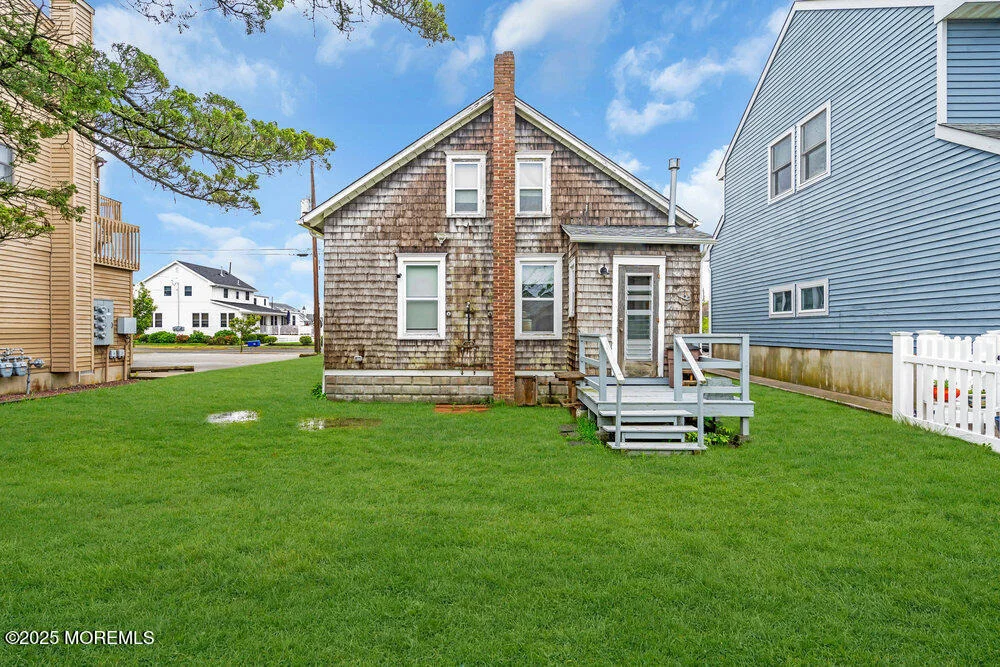 Photo of 110 2nd Avenue
