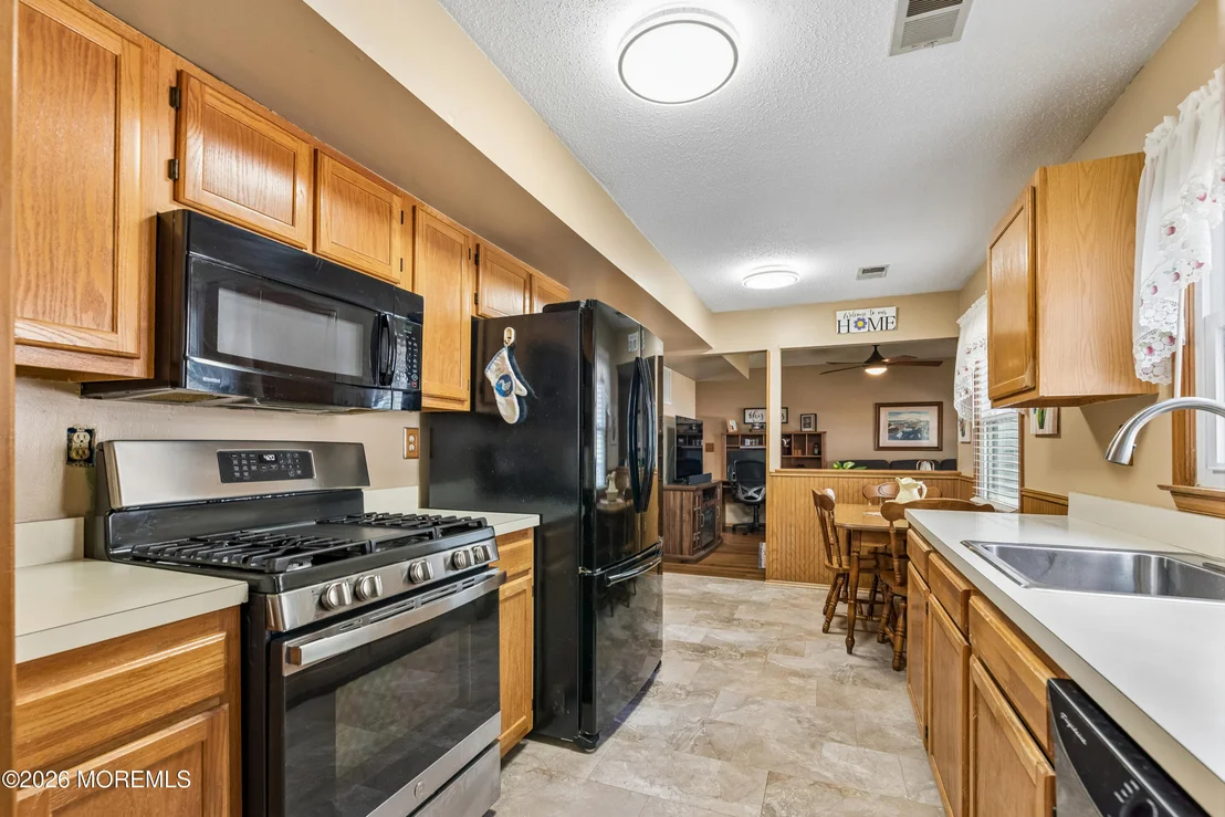 Photo of 807 Constitution Drive