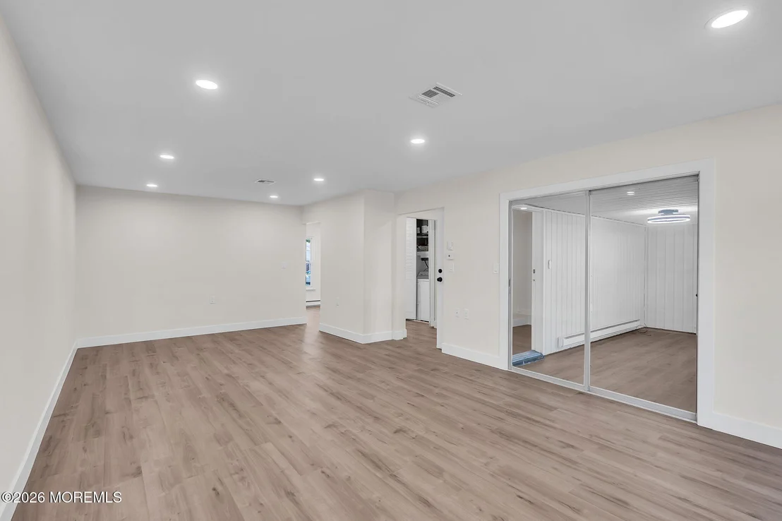 Photo of 1227B Argyll Circle