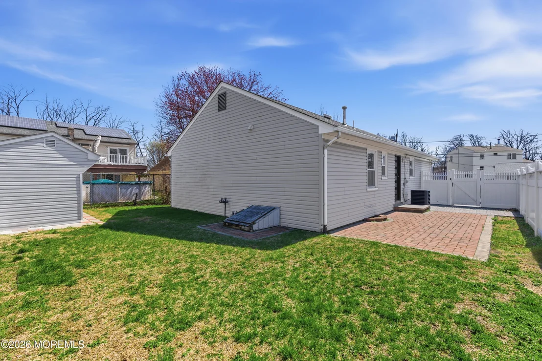 Photo of 52 Pomona Boulevard