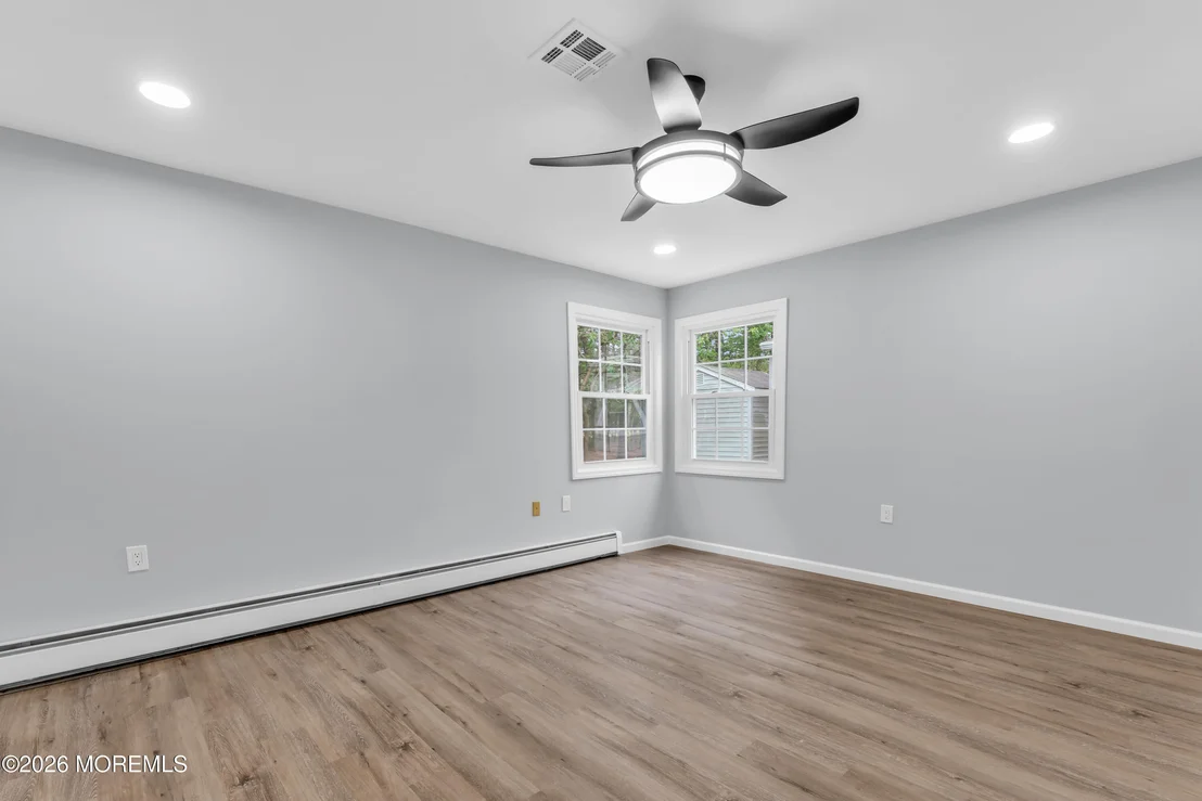 Photo of 134 Pulaski Boulevard