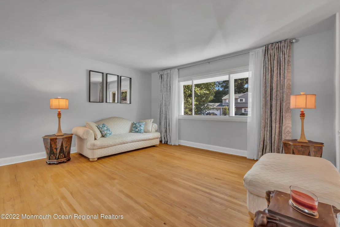 Photo of 19 Warren Drive
