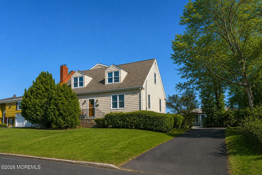 Photo of 12 Thompson Avenue