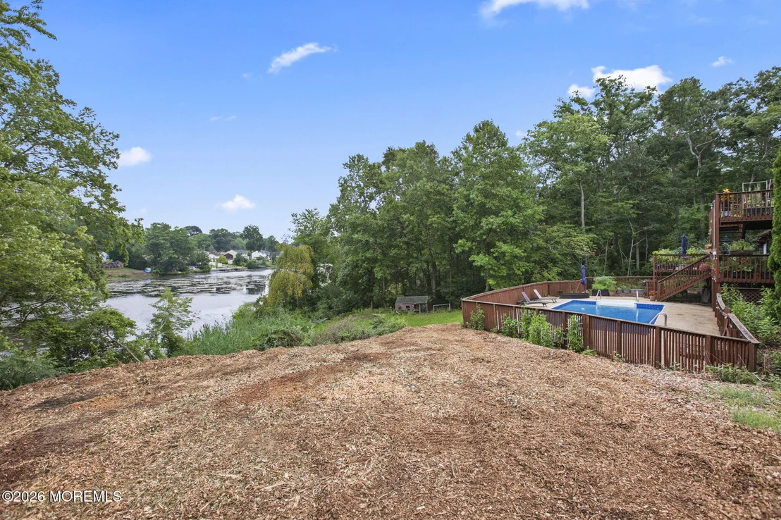 Photo of 30 S Lakeview Drive