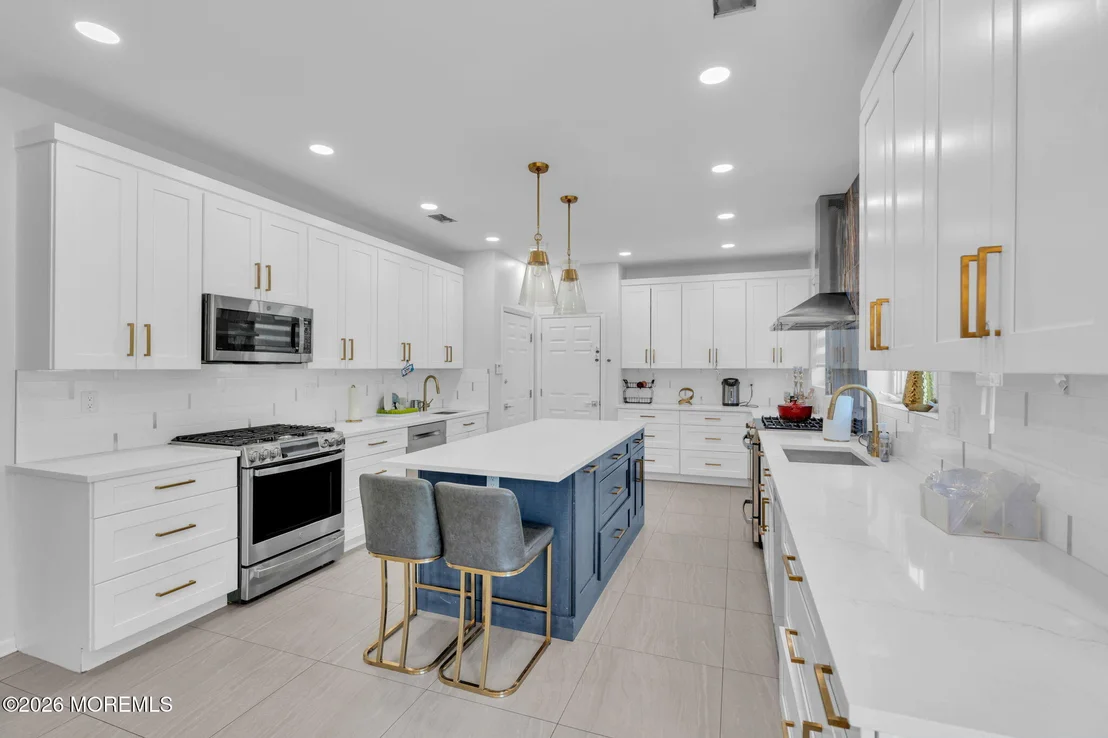 Photo of 2391 Forest Circle
